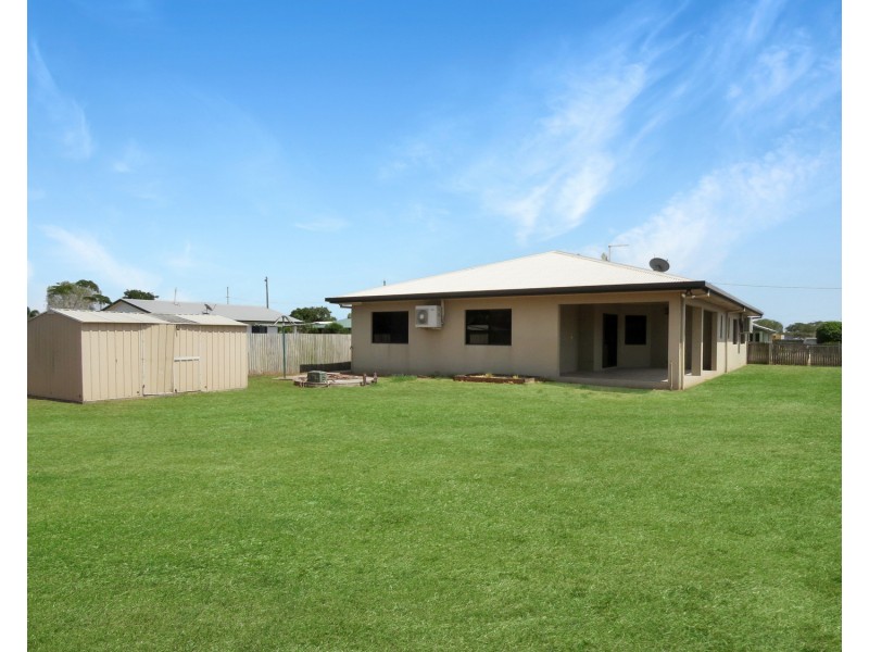 19 Matthews Street, Bowen QLD 4805