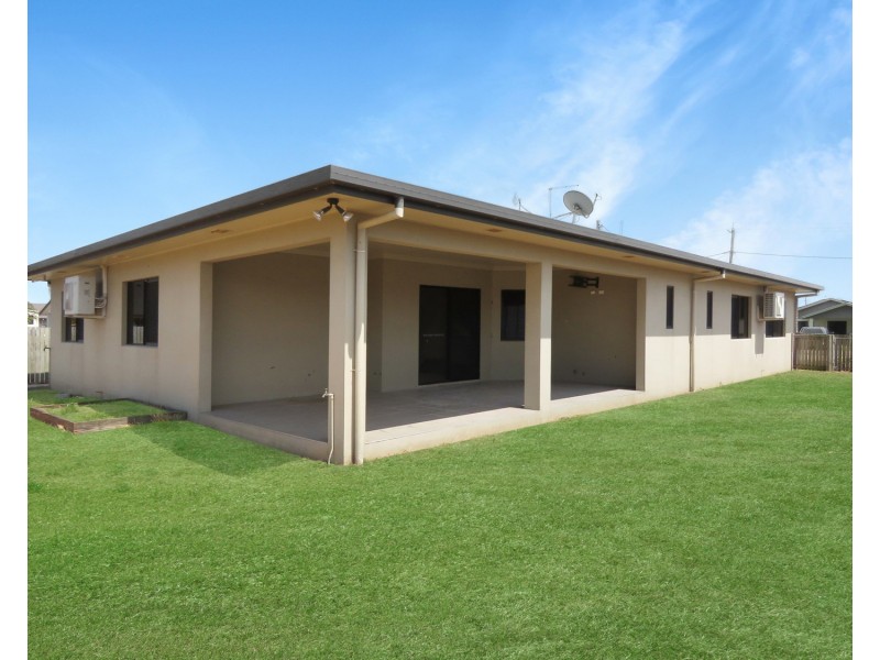 19 Matthews Street, Bowen QLD 4805