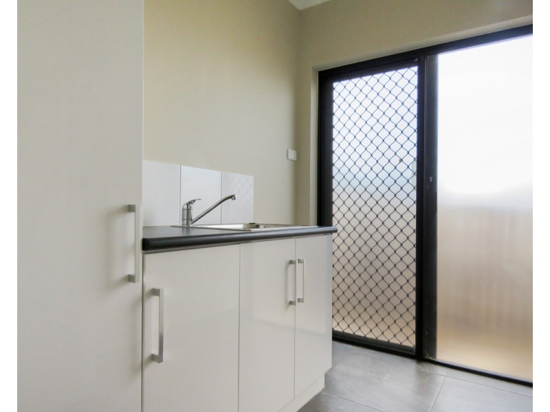 19 Matthews Street, Bowen QLD 4805