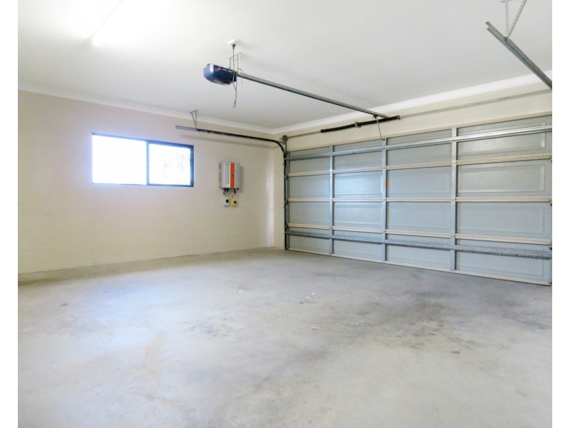 19 Matthews Street, Bowen QLD 4805