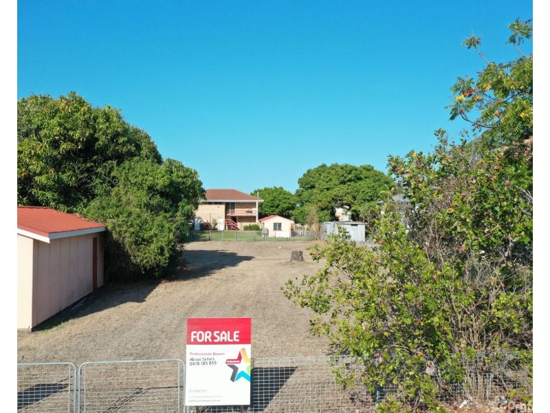 46 Murroona Street, Bowen QLD 4805