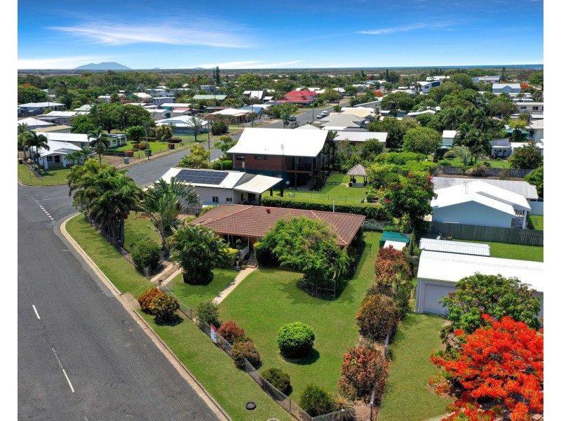 2 Murray Avenue, Bowen QLD 4805