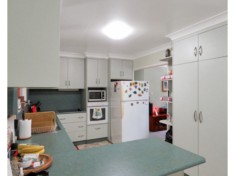 2 Murray Avenue, Bowen QLD 4805