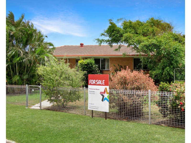 2 Murray Avenue, Bowen QLD 4805