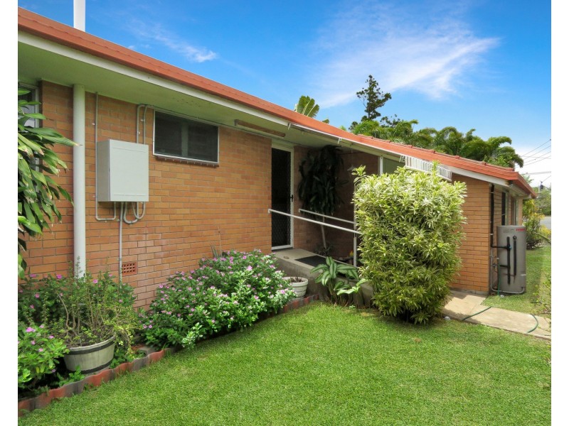 2 Murray Avenue, Bowen QLD 4805