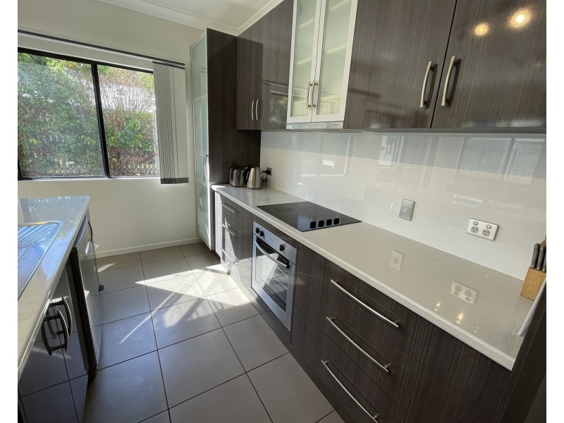 4/27a Leichhardt Street, Bowen QLD 4805