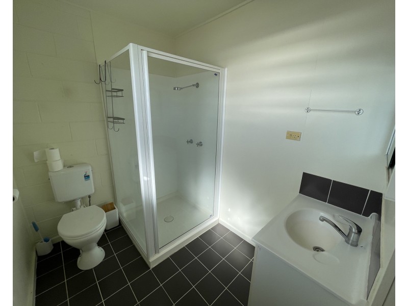 1/12 Verna Street, Bowen QLD 4805