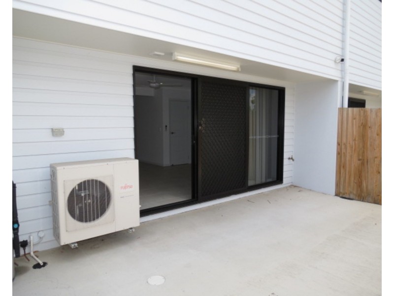 2/9 Gordon Street, Bowen QLD 4805