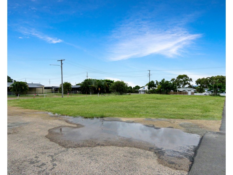 124 Soldiers Road, Bowen QLD 4805