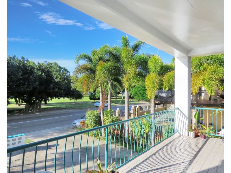 10/89 Horseshoe Bay Road, Bowen QLD 4805