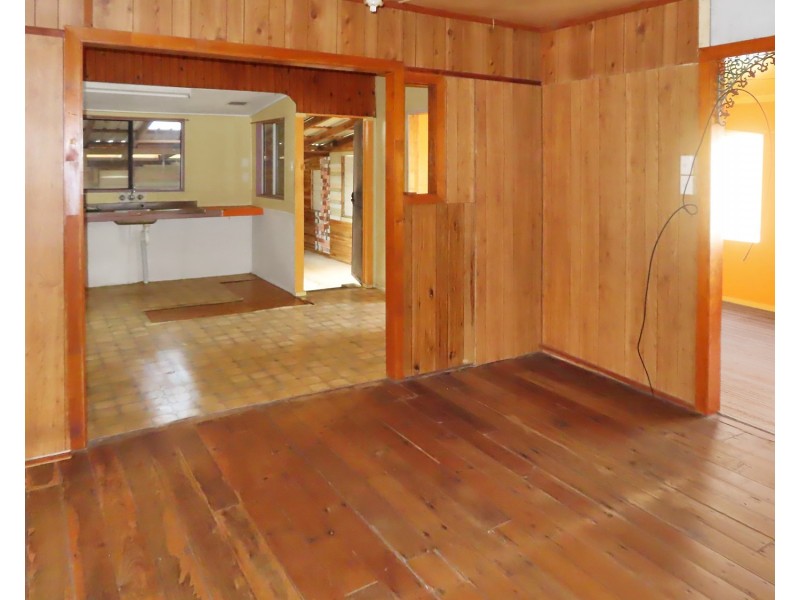 2 Powell Street, Bowen QLD 4805
