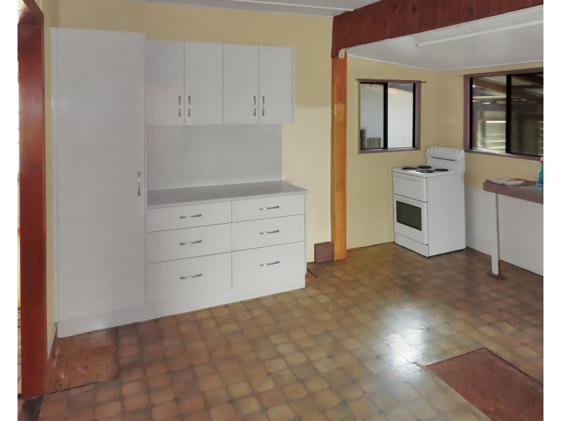 2 Powell Street, Bowen QLD 4805