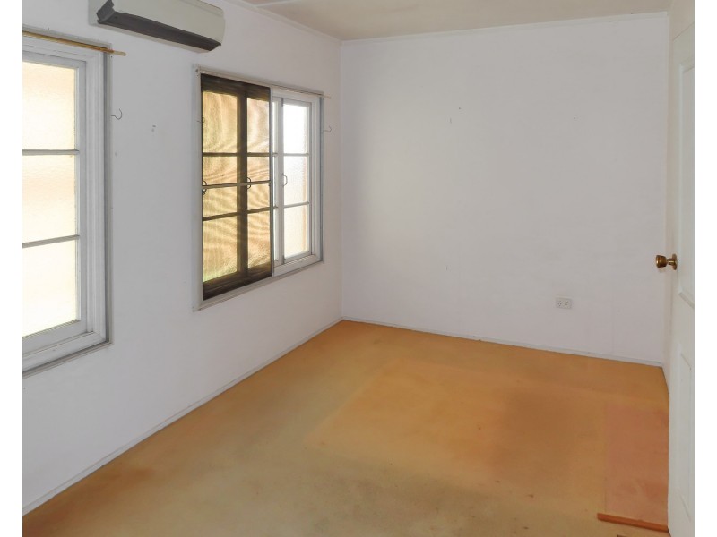 2 Powell Street, Bowen QLD 4805