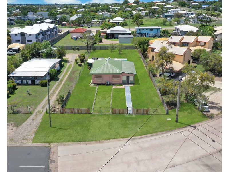 2 Powell Street, Bowen QLD 4805
