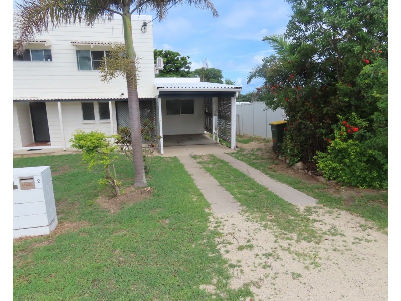 2/14 Casuarina Street, Bowen QLD 4805