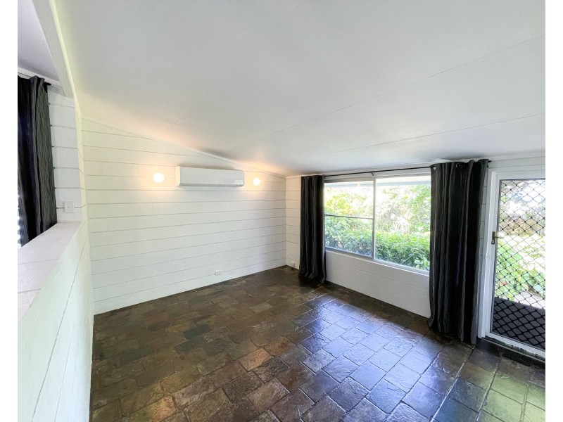2/14 Casuarina Street, Bowen QLD 4805