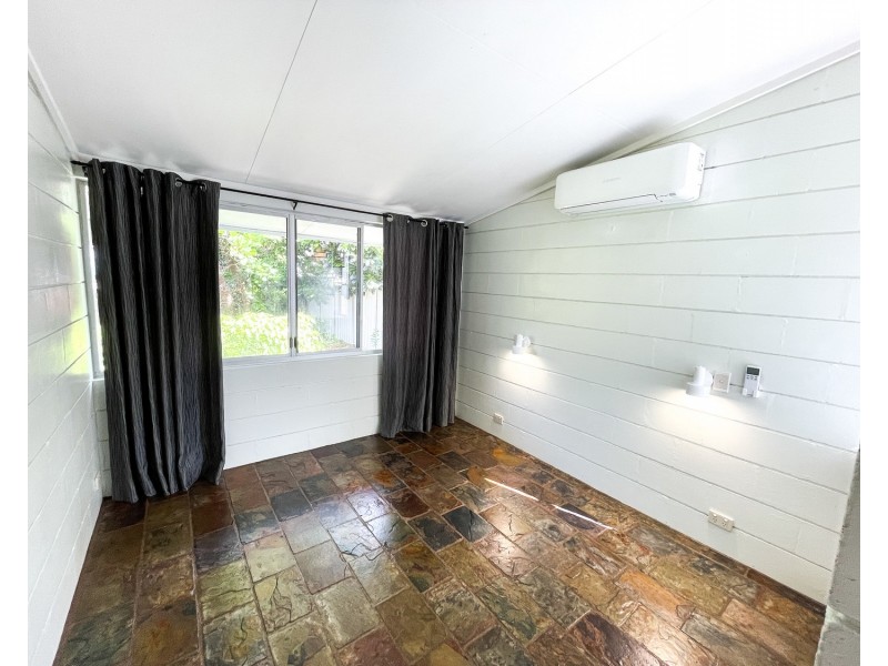2/14 Casuarina Street, Bowen QLD 4805