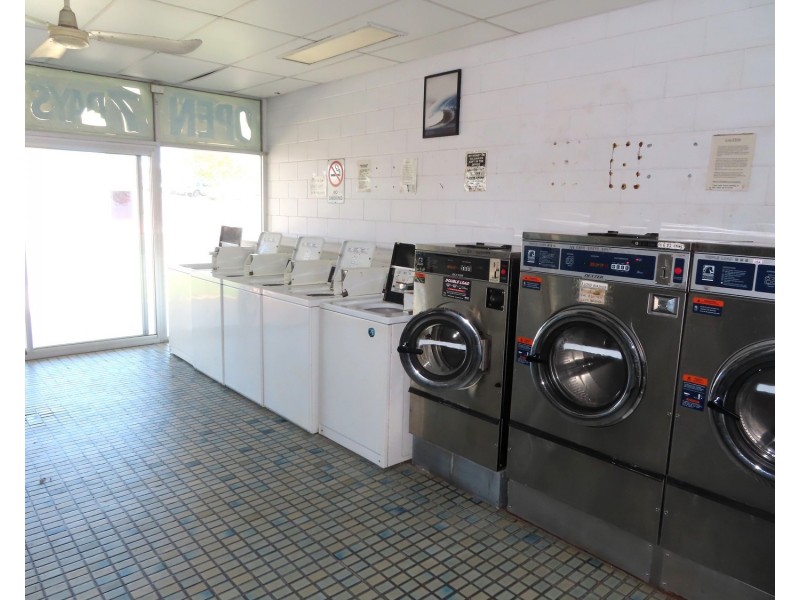 2/17 Gregory Street, Bowen QLD 4805