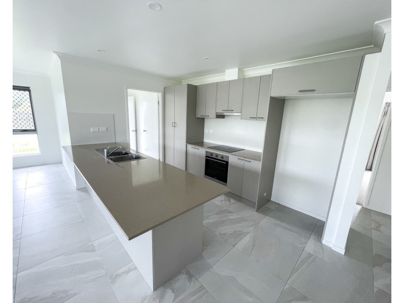 31 Duke Street, Bowen QLD 4805