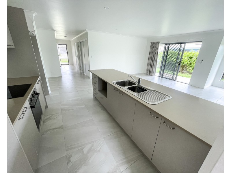 31 Duke Street, Bowen QLD 4805
