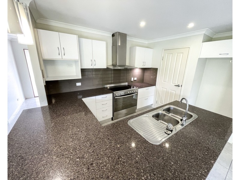 9 Craigie Court, Bowen QLD 4805