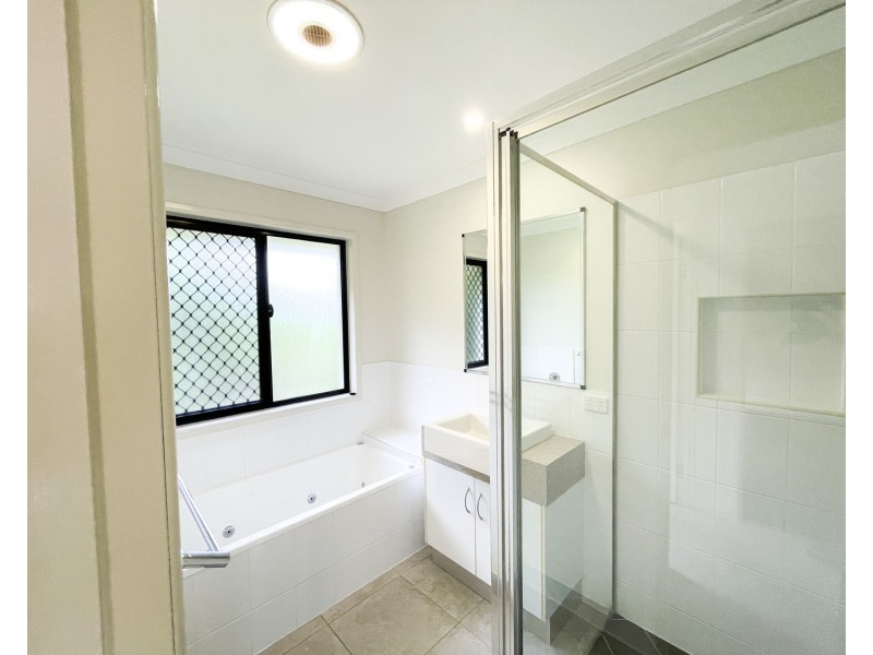 9 Craigie Court, Bowen QLD 4805