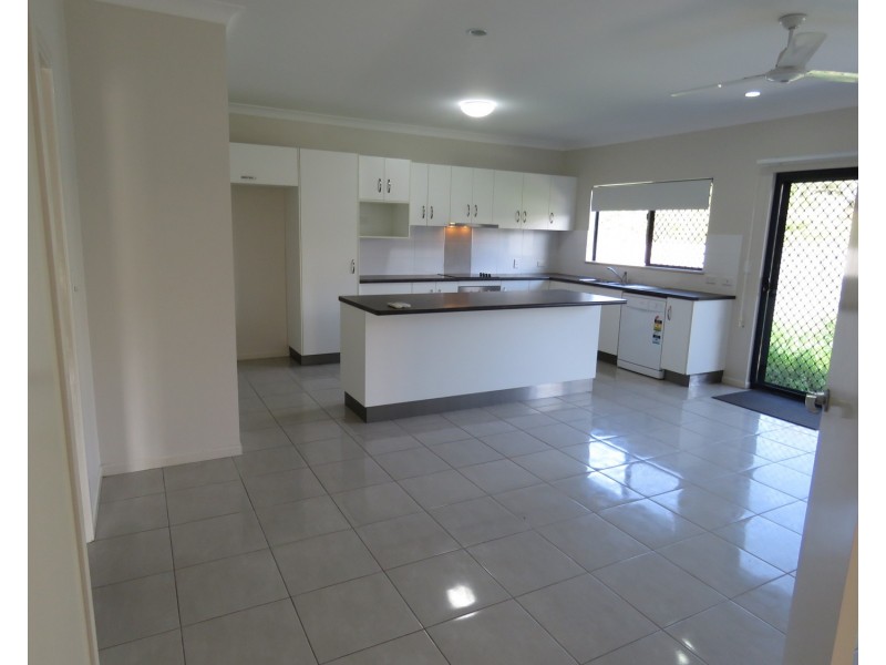 6 Sixth Close, Bowen QLD 4805