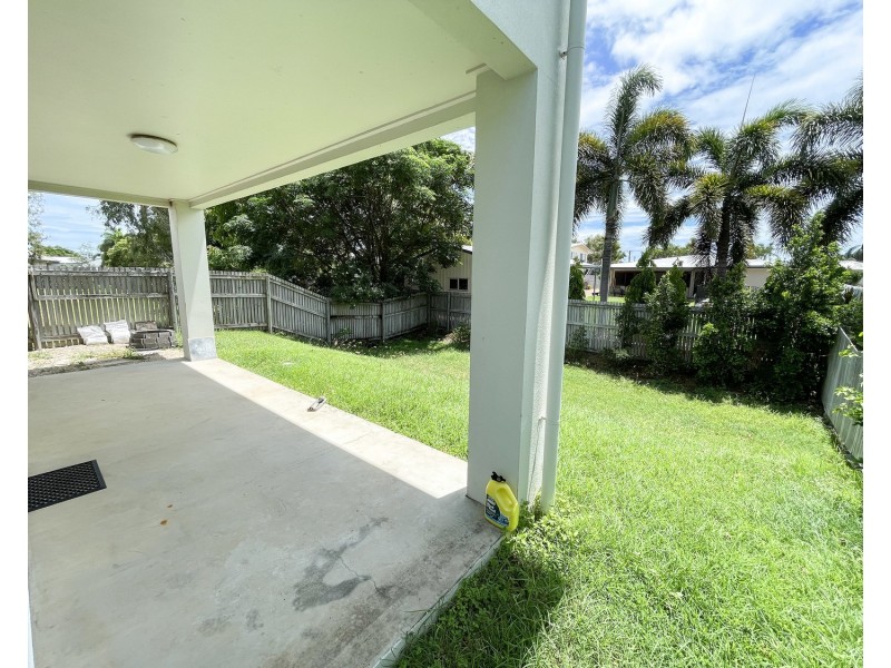 10 Pacific Drive, Bowen QLD 4805