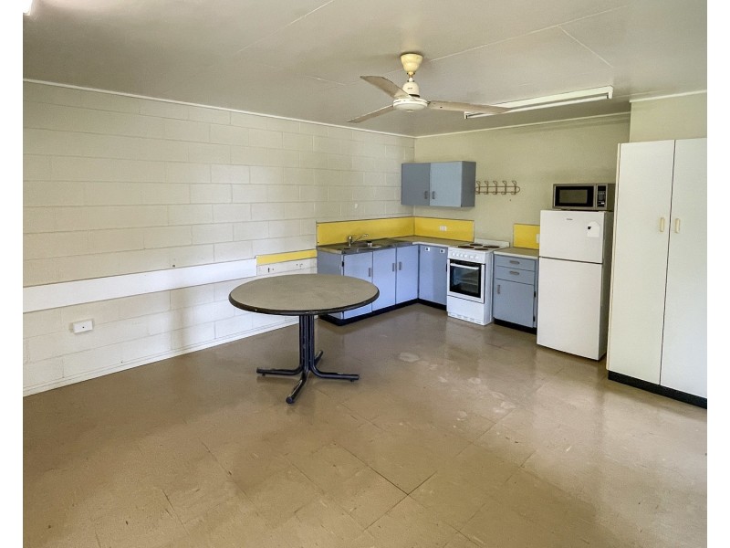 3/10a Don Street, Bowen QLD 4805