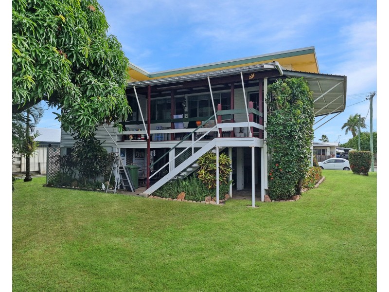 16 Tracey Street, Bowen QLD 4805