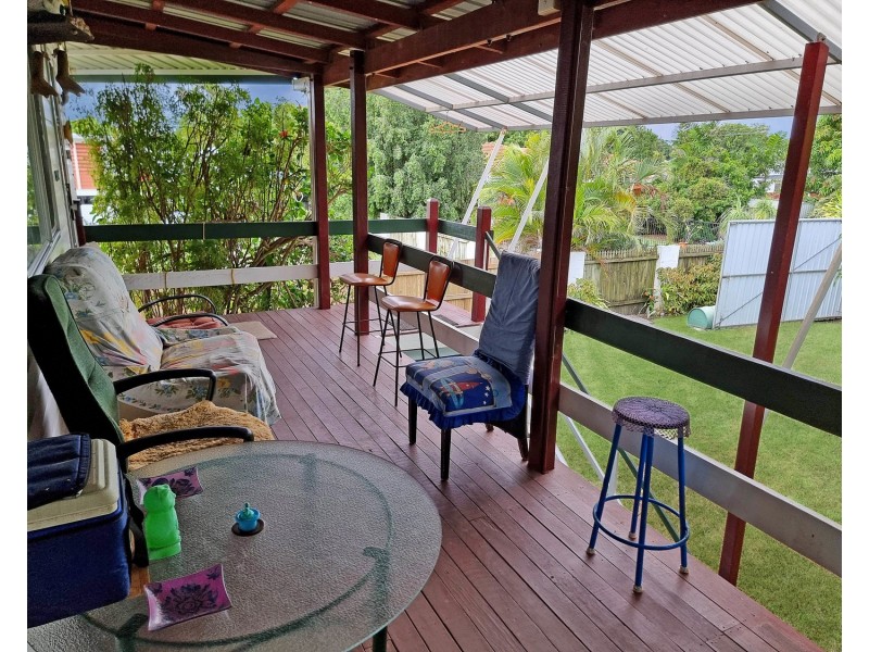 16 Tracey Street, Bowen QLD 4805