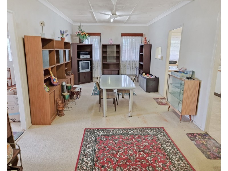 16 Tracey Street, Bowen QLD 4805