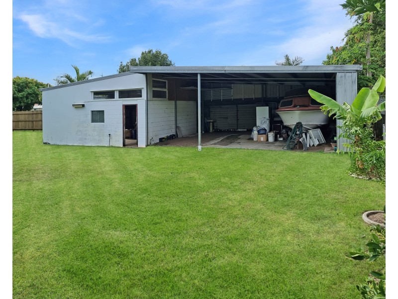 16 Tracey Street, Bowen QLD 4805
