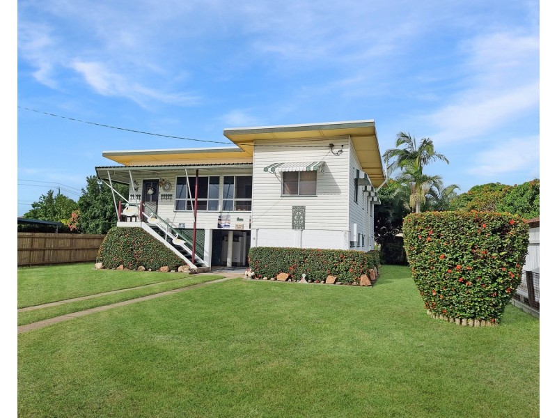16 Tracey Street, Bowen QLD 4805