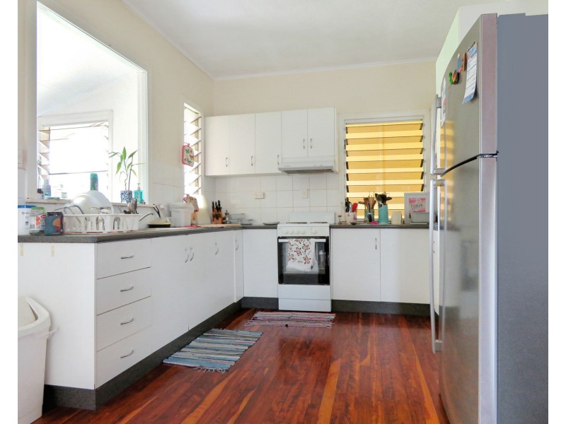 56 Tracey Street, Bowen QLD 4805