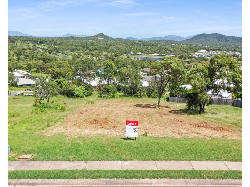 15 Harbourview Terrace, Bowen QLD 4805