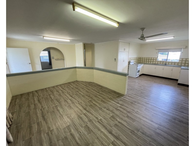 117 Hillview Road, Bowen QLD 4805