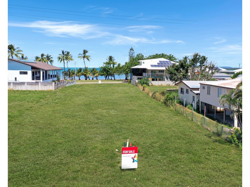 23 Thomas Street, Bowen QLD 4805