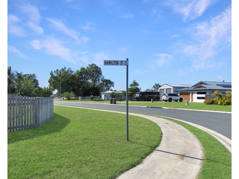 18 Hamilton Street, Bowen QLD 4805