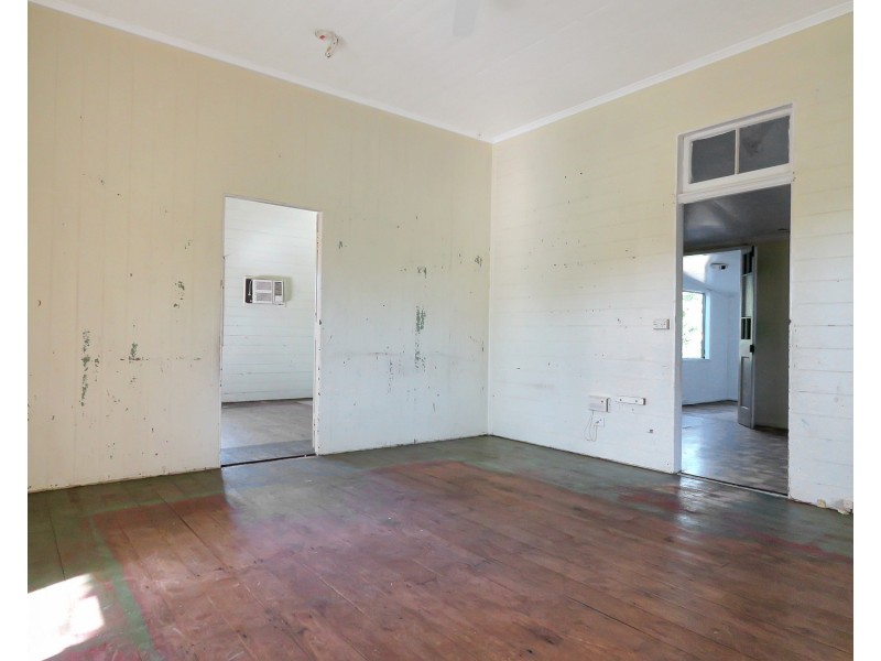 81 Queens Road, Bowen QLD 4805