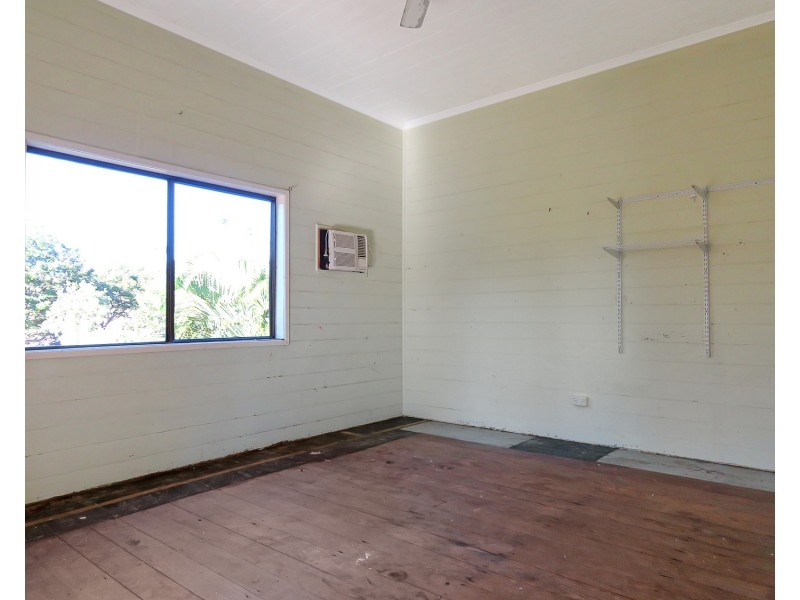 81 Queens Road, Bowen QLD 4805