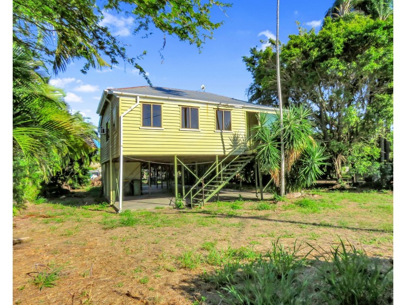 81 Queens Road, Bowen QLD 4805