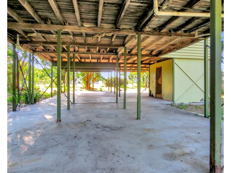 81 Queens Road, Bowen QLD 4805