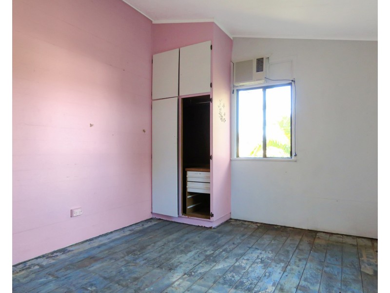 81 Queens Road, Bowen QLD 4805