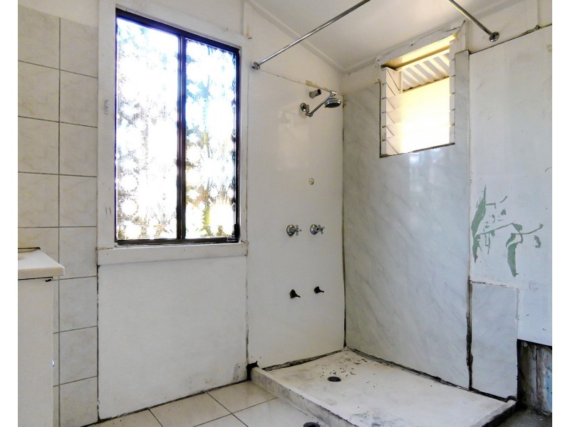 81 Queens Road, Bowen QLD 4805