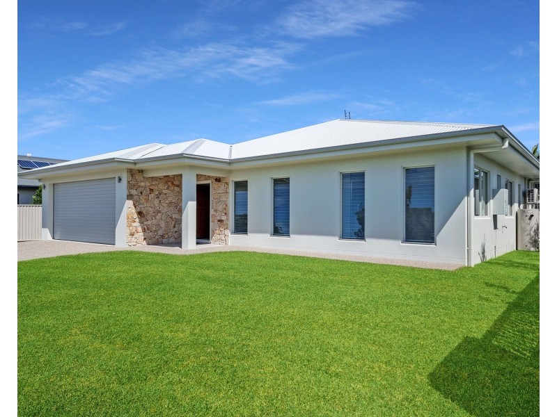 13 Ada Place, Bowen QLD 4805