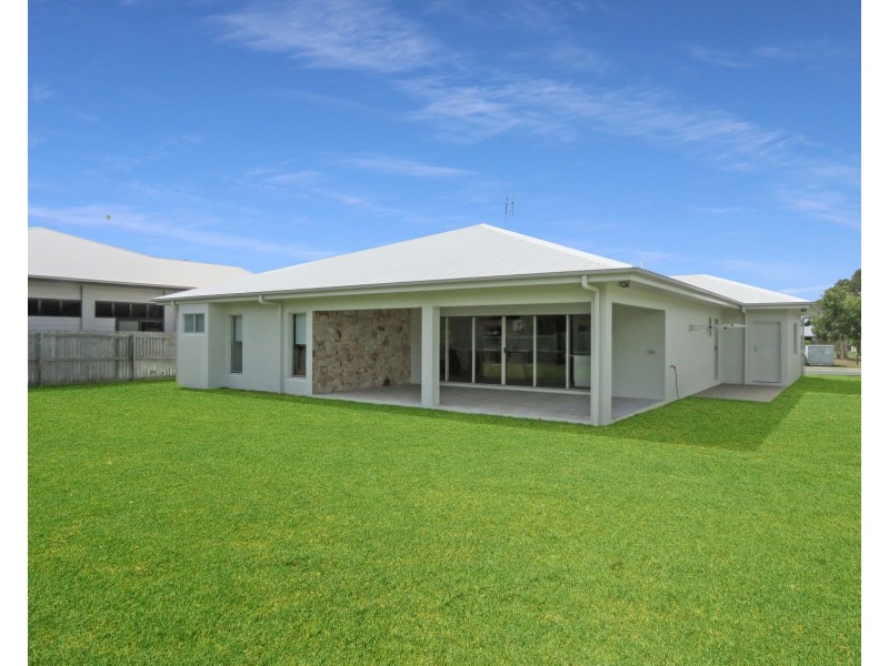 13 Ada Place, Bowen QLD 4805