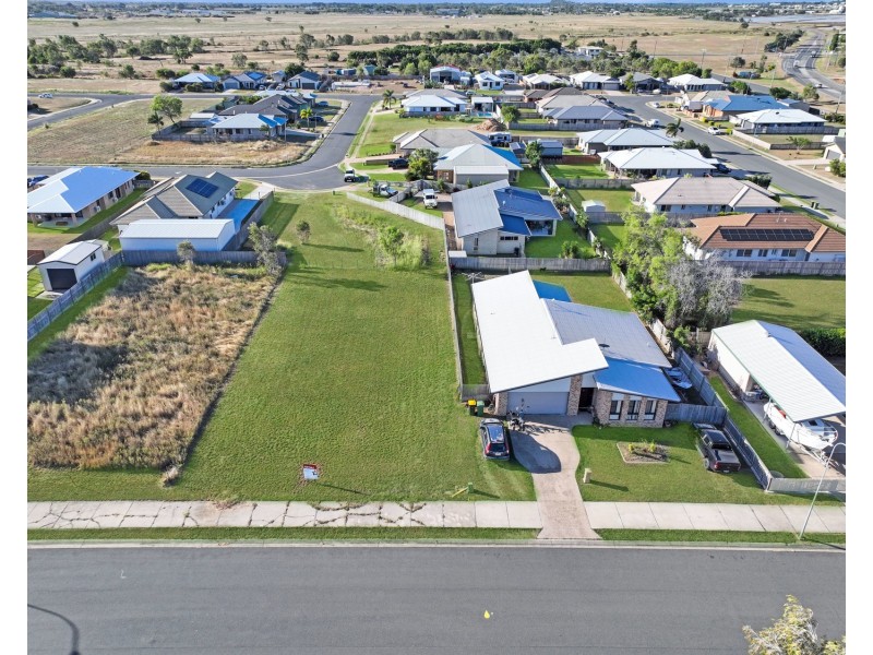 59 Banks Drive, Bowen QLD 4805