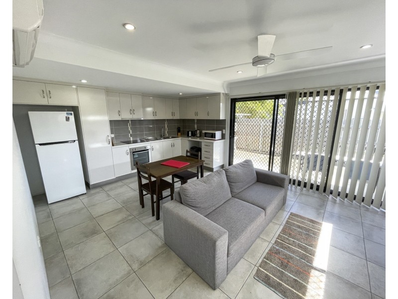 1/9 Gordon Street, Bowen QLD 4805