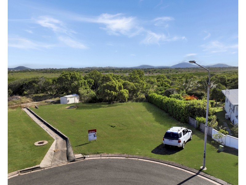 8 Lotus Lane, Bowen QLD 4805